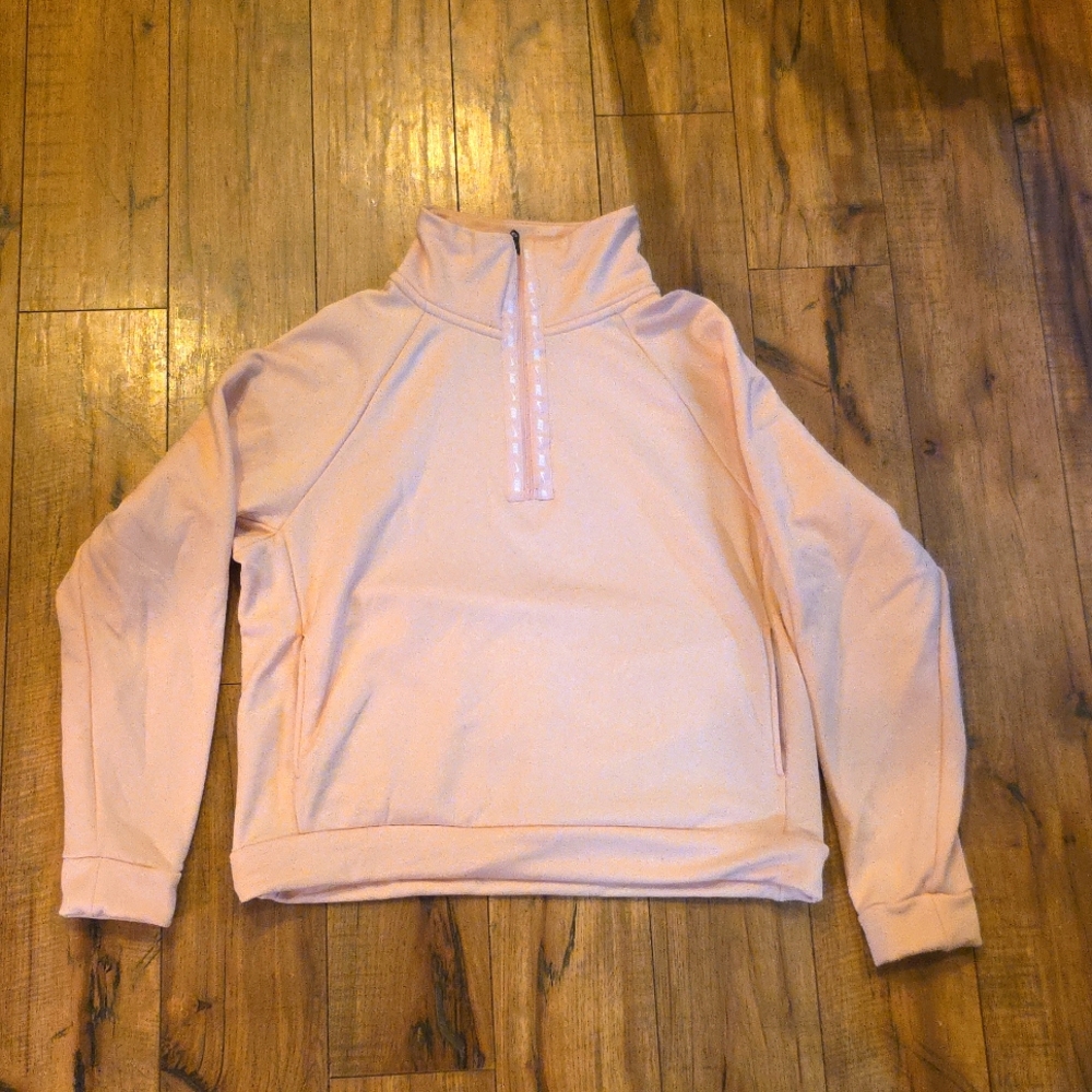 NWOT Nike sweatshirt